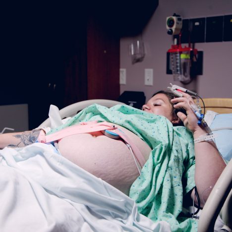 pregnant woman in hospital